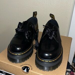 Doc Marten - HOLLY WOMEN'S LEATHER PLATFORM SHOES - size 8